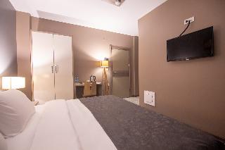 Staron Hotel