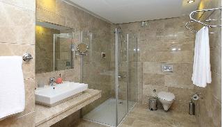Julian Club Hotel