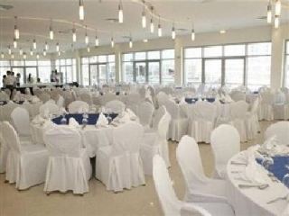 Restaurant
 di Oaks Liwa Heights