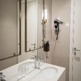 Room Room
