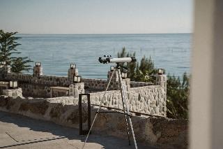 Akrotiri Olympus Luxury Suites