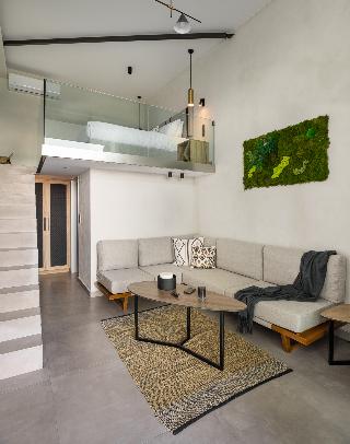 Akrotiri Olympus Luxury Suites