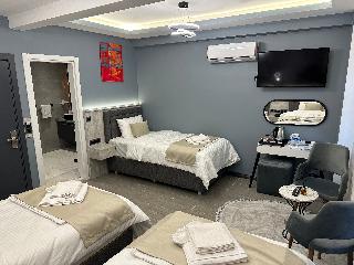 Blue Moonrise Hotel