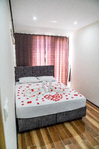 Ayya Sui̇t Hotel