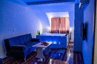 Ayya Sui̇t Hotel