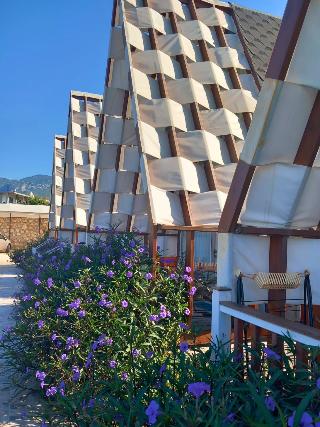 Bu Bungalow Hotel