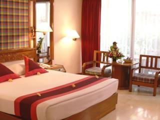 Room thumbnail 2