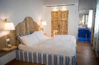 Room Room