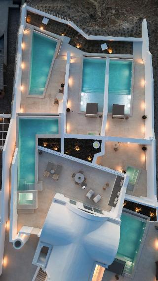 Omna Caldera Suites