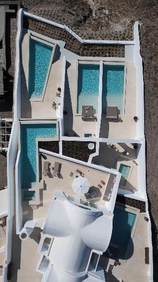 Omna Caldera Suites