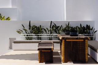 Omna Caldera Suites