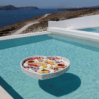 Omna Caldera Suites