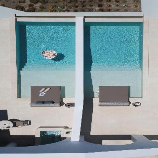 Omna Caldera Suites