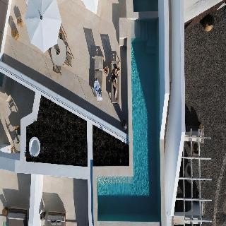 Omna Caldera Suites
