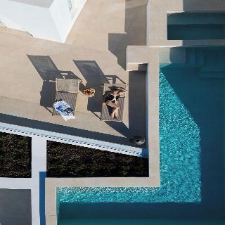 Omna Caldera Suites