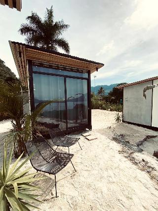Azul Rosa Party Lodging