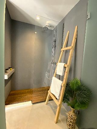 Room Room