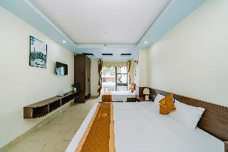 Deluxe Family Room Mountain View