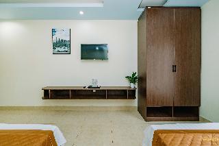 Deluxe Family Room Mountain View