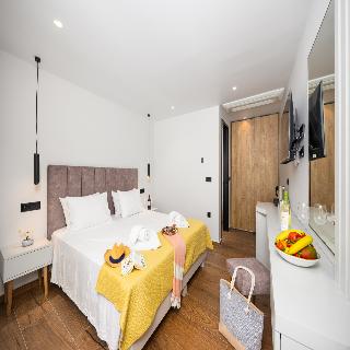 Room Room