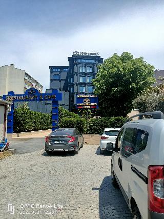 Porta Romanos Hotel