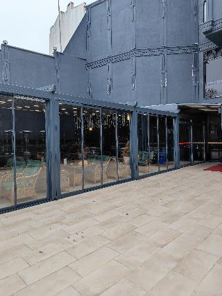 Porta Romanos Hotel