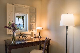 Colonial Ocean Front Suite - Double