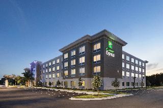 Holiday Inn Express Cape Canaveral