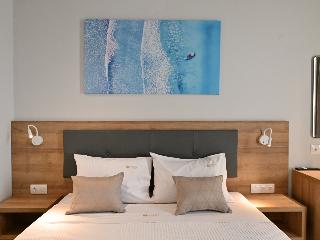 Maltepe Luxury Accommodation By Travelpro Services