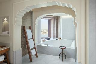 Room Room