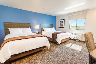 1 Queen Bed With Recliner