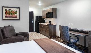 1 Queen Bed With Recliner