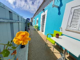 Tropicana Holiday Apartments