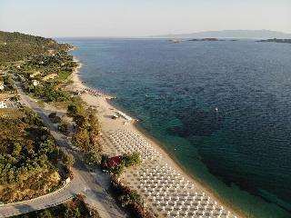 Akrathos Beach Hotel