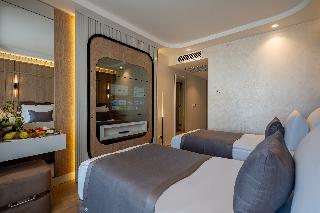 Awen Lara Hotel