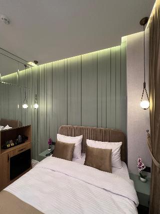 Room Room