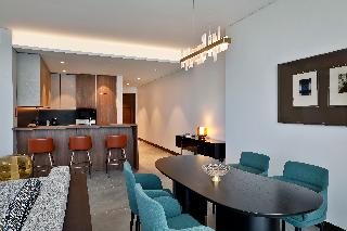 King Premier Two Bedrm Residential Ste-Sea Vw
