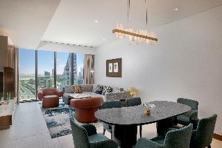 King Premier Three Bdrm Residential Ste-Sea V