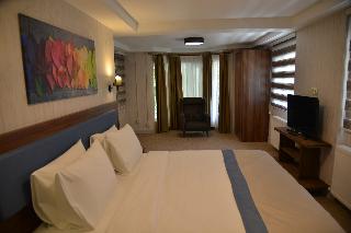 Feel And Live Hotel