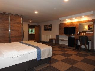 Feel And Live Hotel