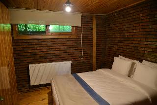 Feel And Live Hotel