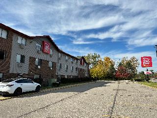 Red Roof Plus+ Belleville