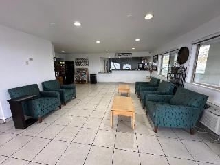 Desert Sands Inn And Suites