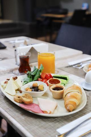 Myway Deluxe Hotel