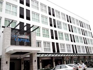 Hotel The Capital