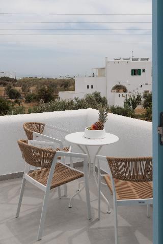 Agia Anna Living