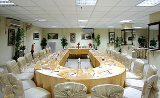 Conferences
 di TJS Royale