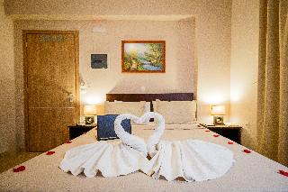 Room Room