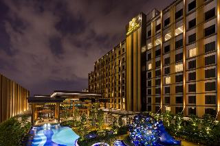 M Resort Hotel