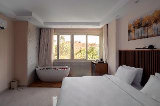 Room Room